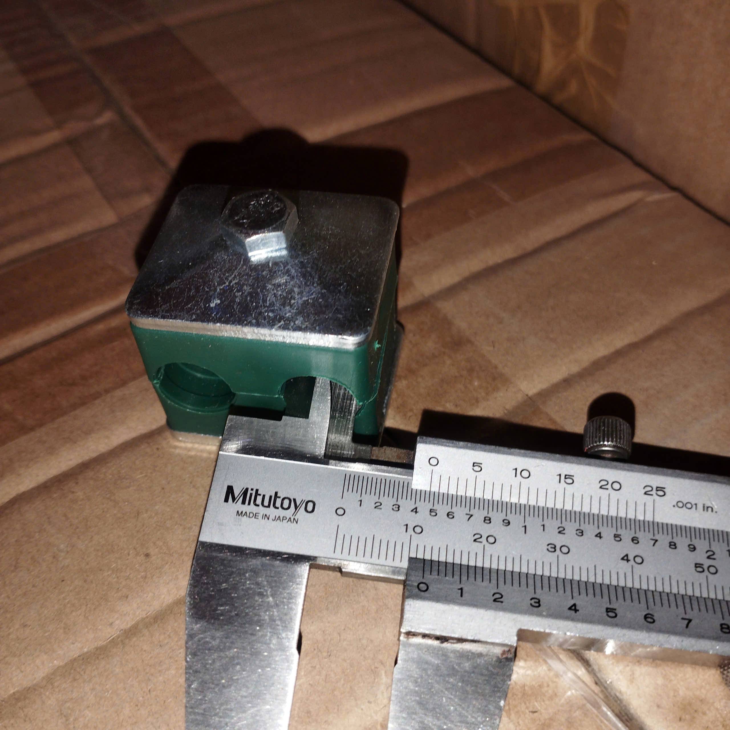 Kẹp ống đôi OD12mm